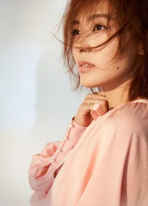 郑罗茜性感曼妙时尚写真图片_6