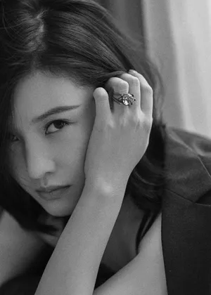 杨子姗上海电影节图片_2