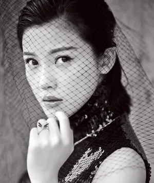 杨子姗《时装LOFFICIEL杂志》性感写真_9