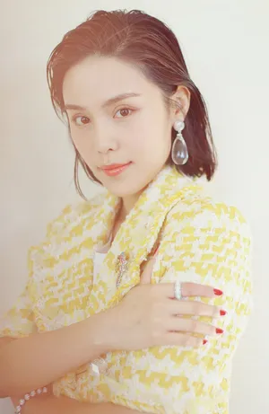 韩丹彤巴黎时装周图片_5
