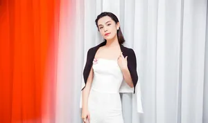 韩丹彤抹胸紧身裙迷人写真_4