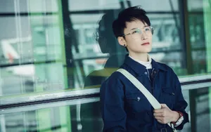蒋璐霞帅气街拍图片_1