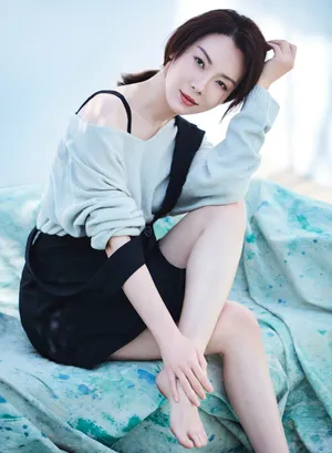 陈数斜肩短裙性感美腿写真图片_7
