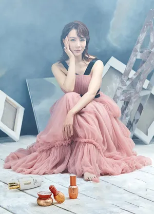 陈数时尚杂志写真图片：灵动优雅女人味_2