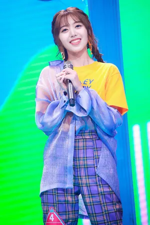 刘人语《创造101》高清图片