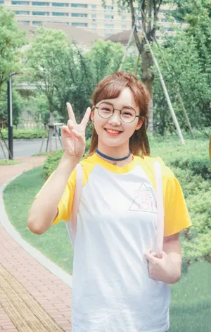 创造101吕小雨图片_4