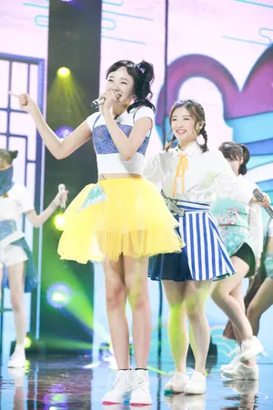 《创造101》吕小雨高清图片_2