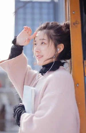 赵露思甜美写真图片