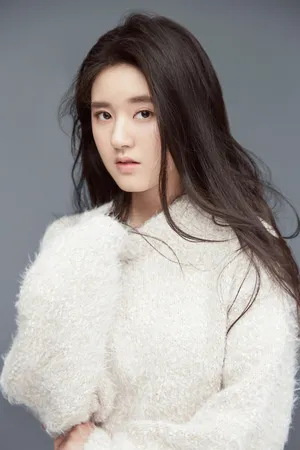 赵露思清新温婉写真图片_2