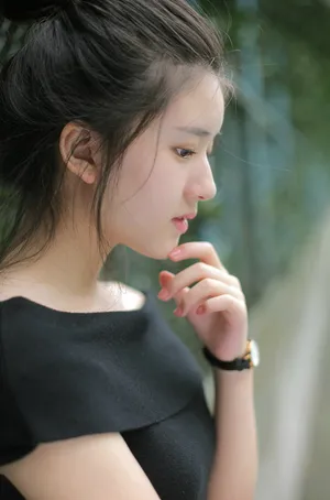 赵露思甜美性感校园写真图片_6