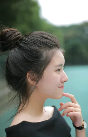赵露思甜美性感校园写真图片_7