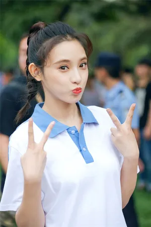 美女演员彭小苒高清图片_2