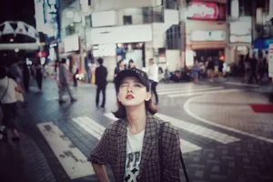 周奇奇东京夜拍图片_7