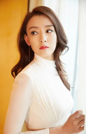 周奇奇优雅知性写真图片_7