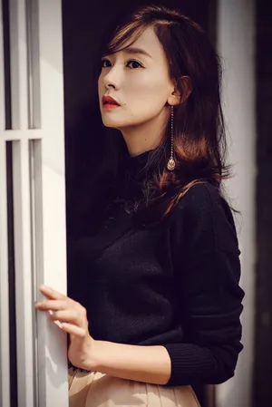 周奇奇优雅气质写真高清图片_4