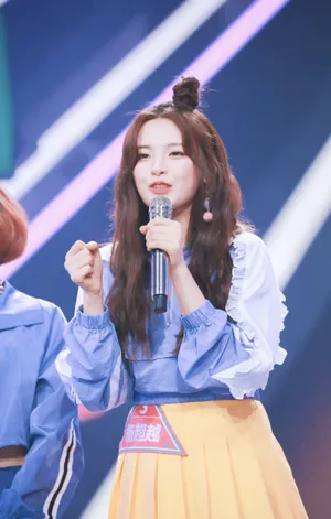 《创造101》杨超越公演图片_6