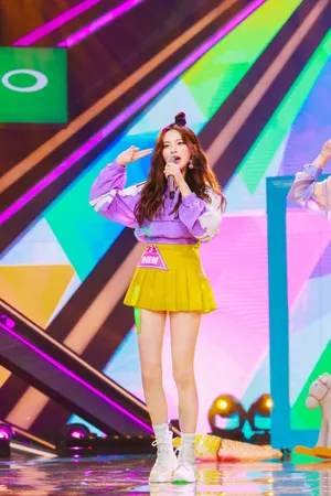 杨超越《创造101》最新图片_8