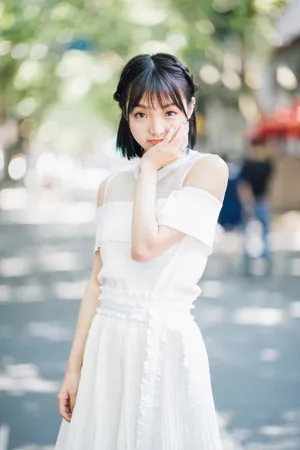 强东玥写真图片