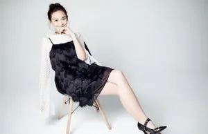 海铃清新甜美时尚写真图片_4