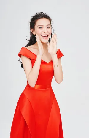 海铃一字肩礼服性感迷人写真图片_6