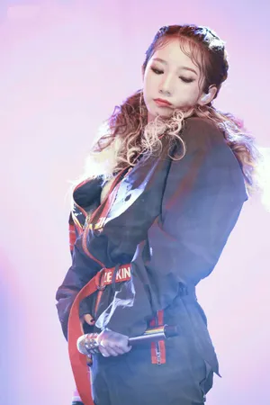 孟美岐创造101性感图片_3