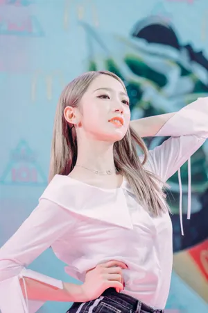 孟美岐创造101超美性感图片_2