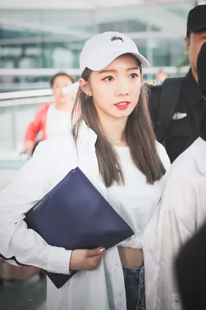 孟美岐饭拍图片_4