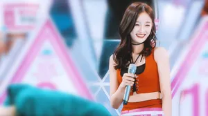 吴宣仪《创造101》性感图片_5