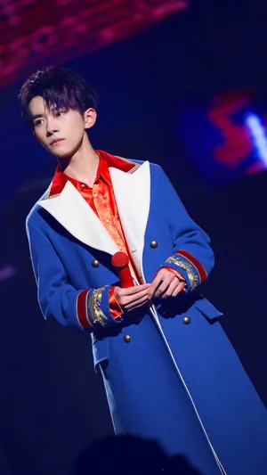 tfboys易烊千玺帅气图片_2