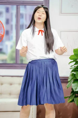 湖南卫视主持人杜海涛女装恶搞图片_6