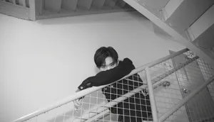 易烊千玺《VogueMe》最新帅气杂志封面写真图片_6