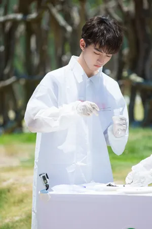 王俊凯高能少年团高清图片_8