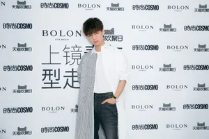 tfboys王俊凯品牌发布会帅气写真图片_3