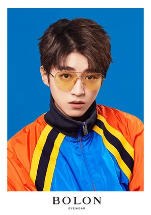 tfboys王俊凯眼镜品牌代言帅气写真图片_2