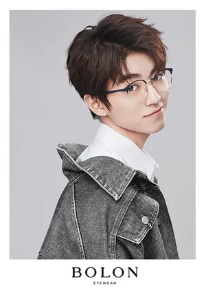 tfboys王俊凯眼镜品牌代言帅气写真图片_6