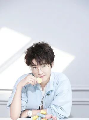 tfboys王俊凯纯真小清新时尚大片写真图片_9