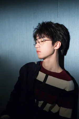 tfboys王俊凯帅气写真花絮照高清图片_5