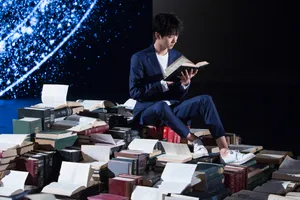 tfboys王俊凯温润儒雅广告花絮写真图片_5