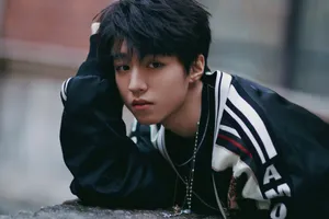 tfboys王俊凯精致帅气品牌代言写真图片_7