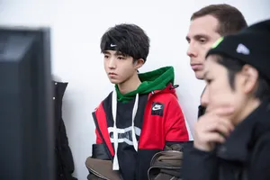 tfboys王俊凯新发型帅气图片