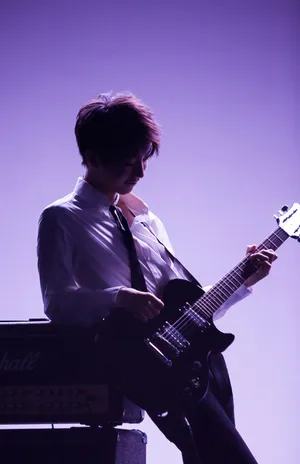 王俊凯儒雅帅气写真图片_2