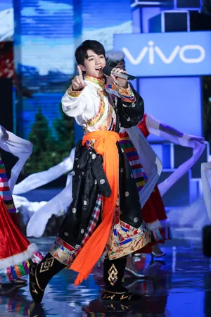 王俊凯快乐大本营图片_7
