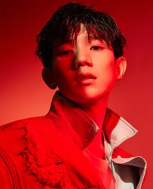 tfboys王源红色系时尚代言写真图片