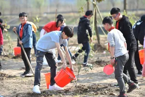 王源公益活动帅气图片_4