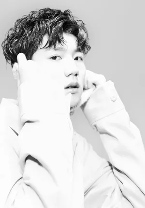 王源帅气迷人时尚杂志封面大片_6