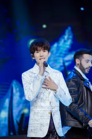 tfboys王源帅气高清图片_6