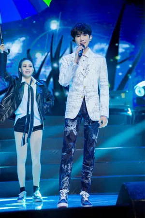 tfboys王源帅气高清图片_7