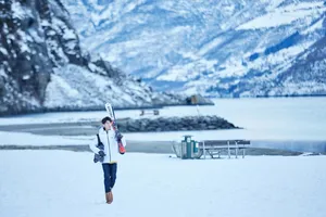 冰雪大使王源挪威雪地儒雅帅气写真图片_3