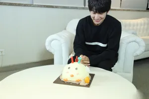 TFBOY王源十七岁生日图片_1