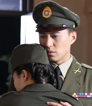 靳东图片